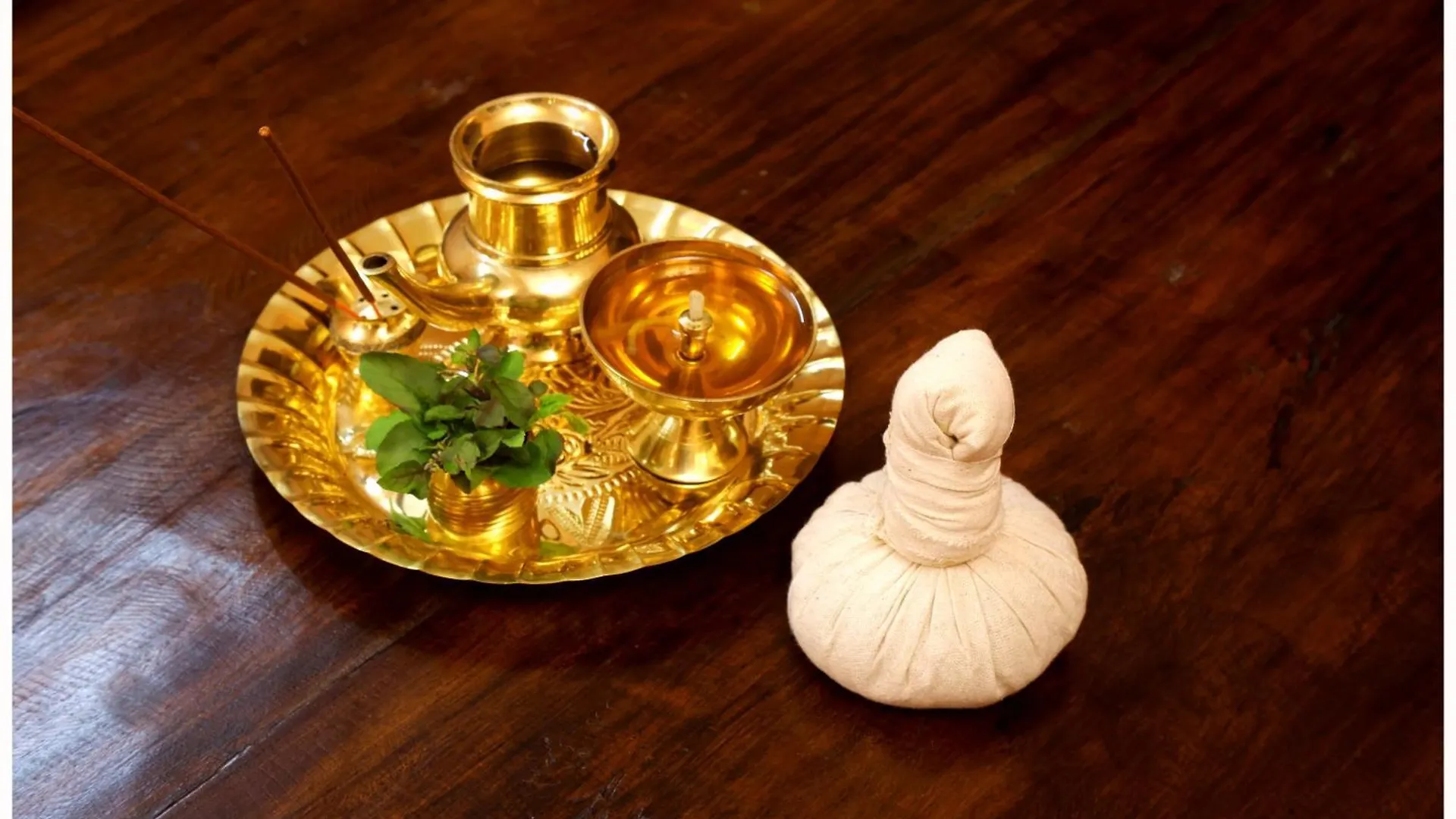Vajra Periyar Heritage Alwaye Hotel