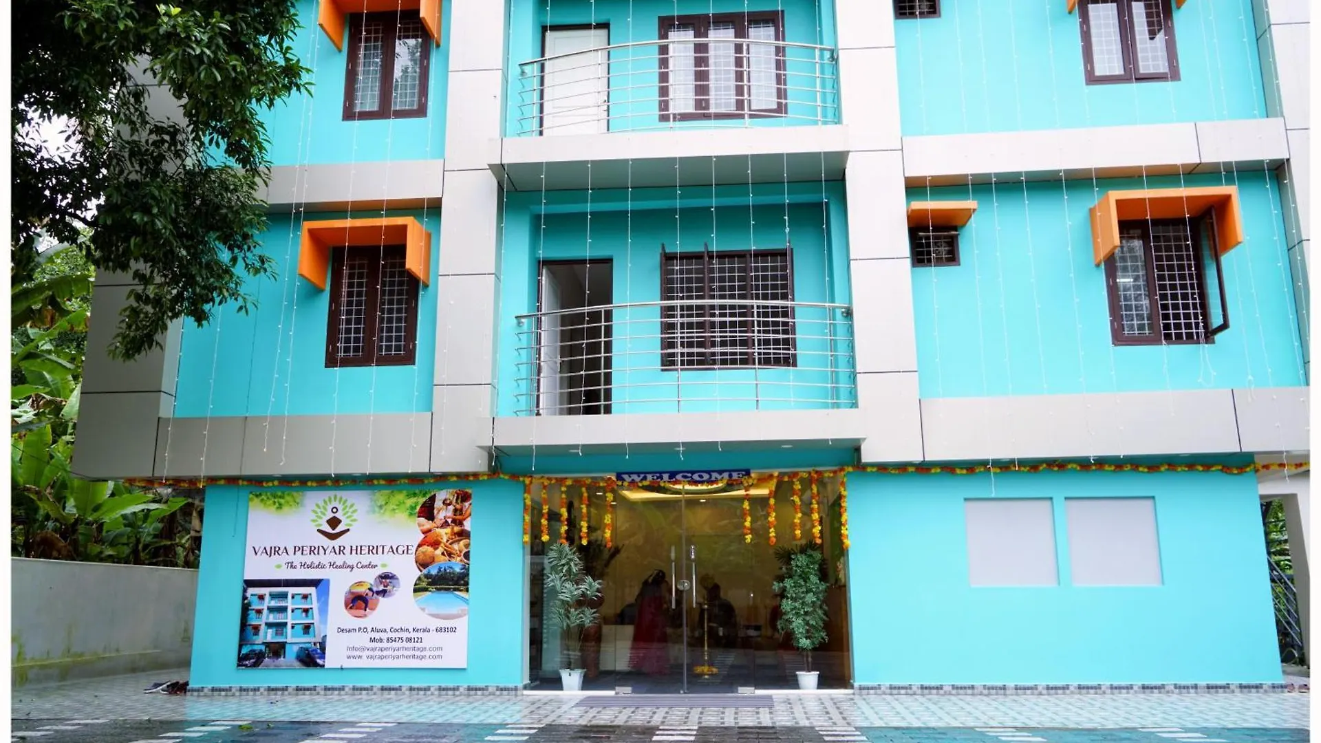 Hotel Vajra Periyar Heritage Alwaye